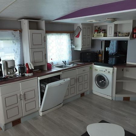 Mobil Home Tout Equipe 3 Chambres Gastes Εξωτερικό φωτογραφία